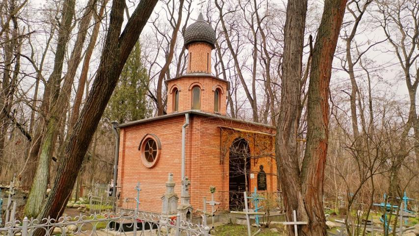 Часовня над могилой Блаженной старицы Анастасии