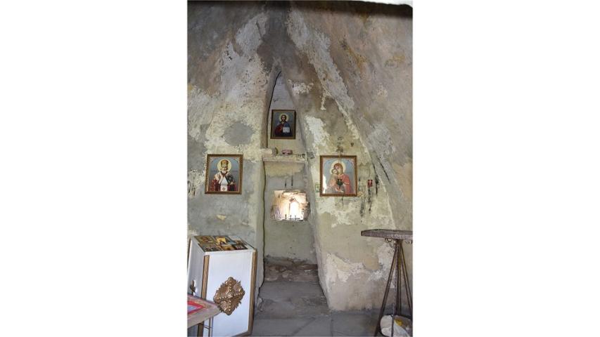Храм Сатай-уобай, с. Лезгор. Алтарная преграда