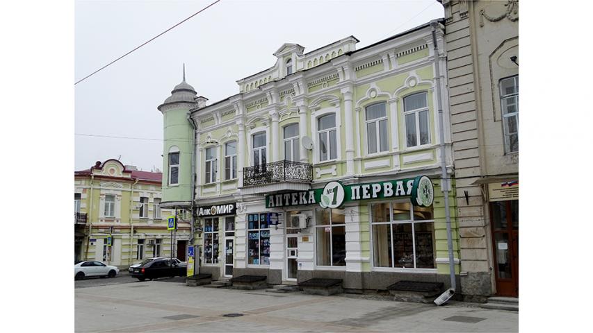 Дом с магазинами А. А. Гаджиева. Начало ХХ в.