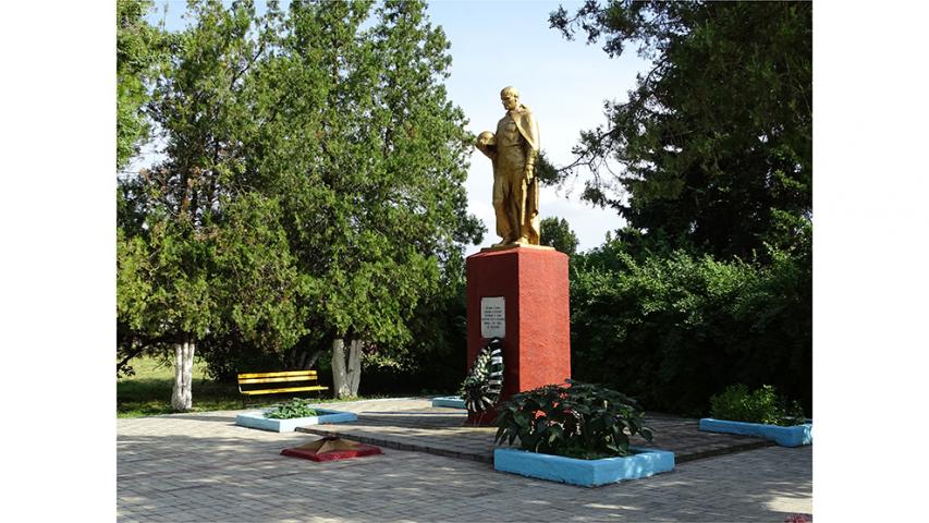 Мемориальный комплекс, посвященный Великой Отечественной войне, с. Веселое