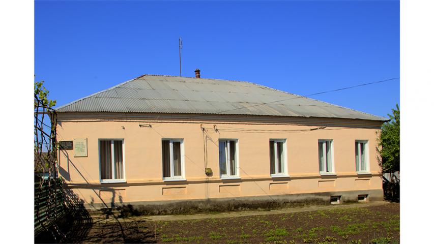 Дом А. Г. Ардасенова, с. Эльхотово