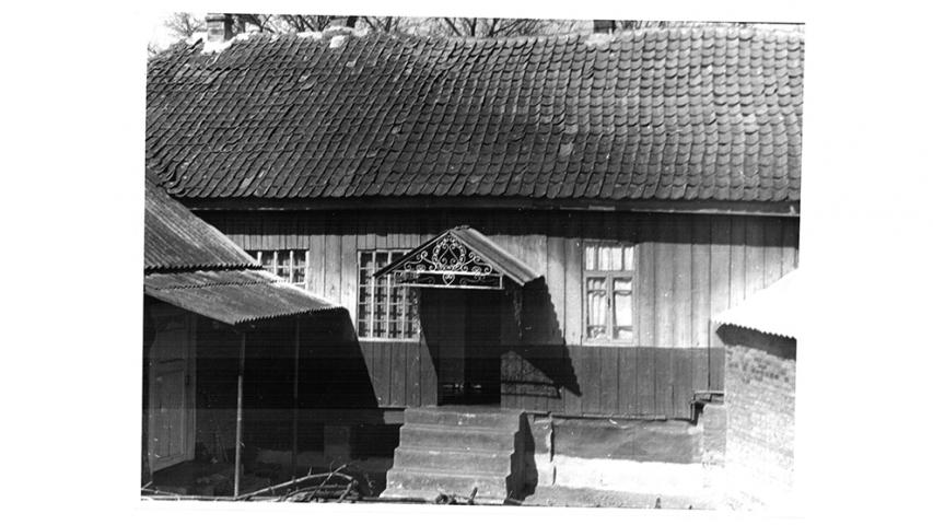 Дом М. Б. Камбердиева, с. Карджин (фото 1981 г.)