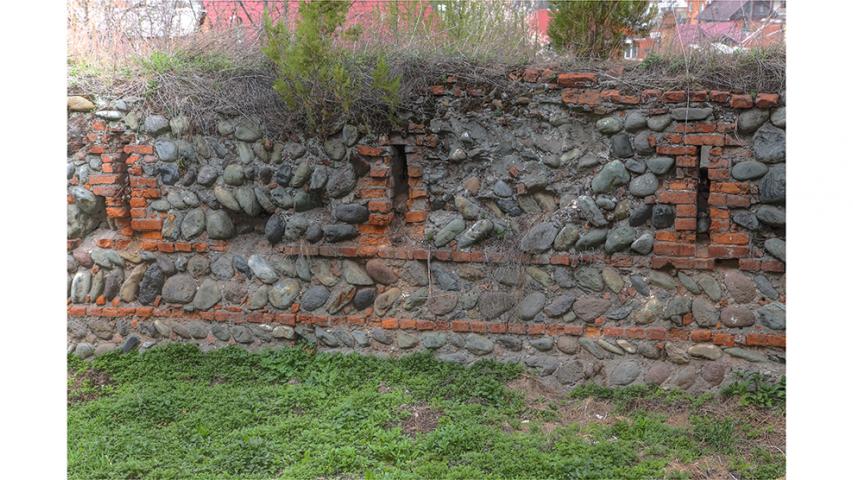 Остатки стен Владикавказской крепости. 1858 г.